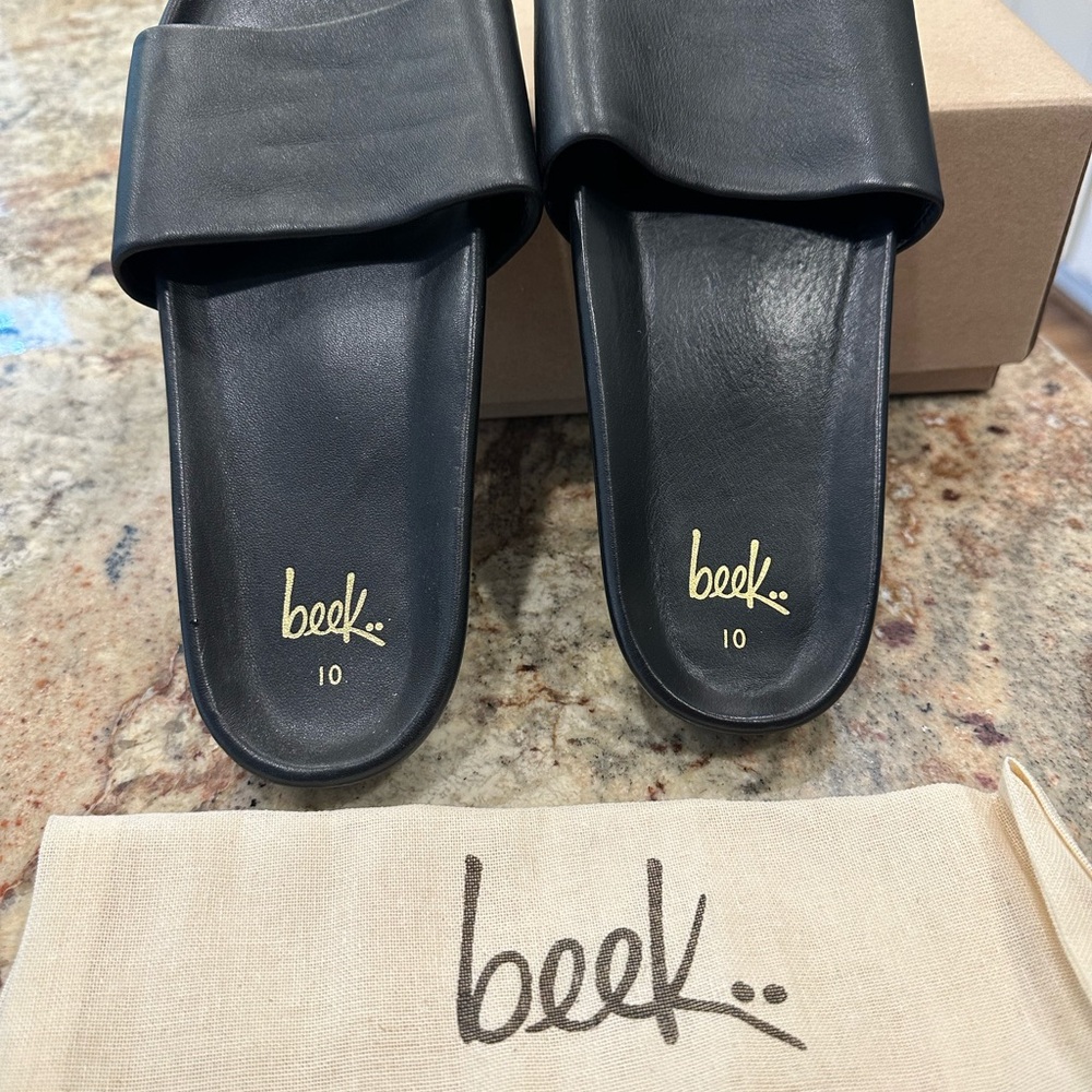 Beek Gallito Midnight Black Slide Sandals